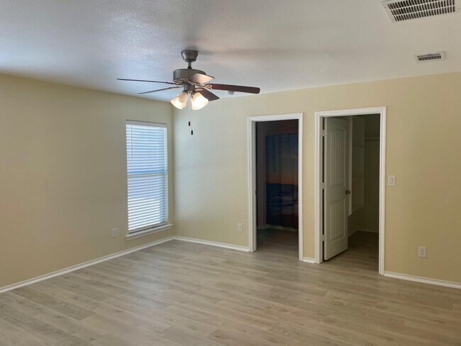 Building Photo - 7510 102nd St