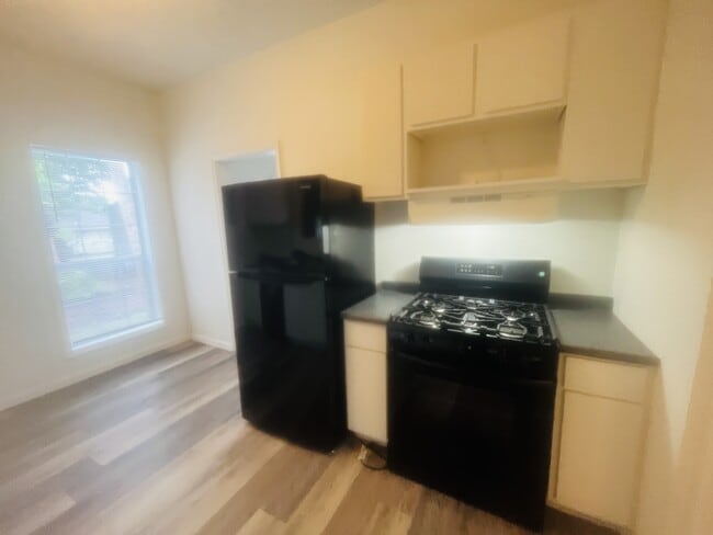 Building Photo - 601 Bigbee Dr