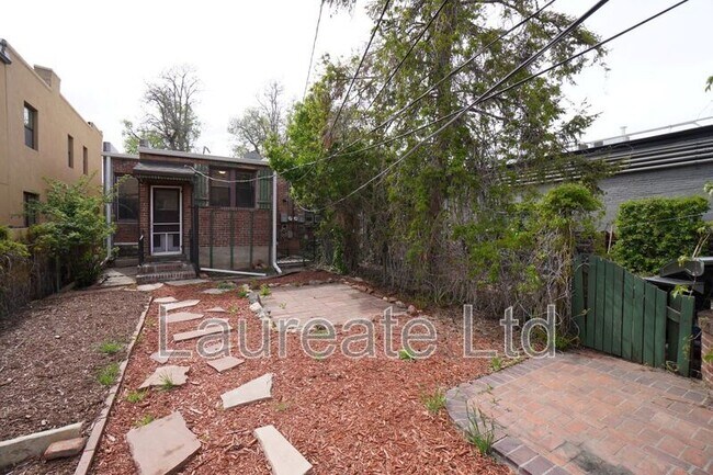 Building Photo - 3132 Perry St