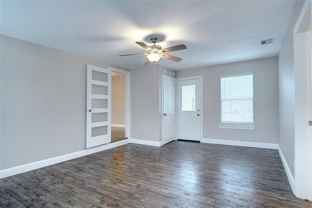 Building Photo - 219 Hartsdale Dr