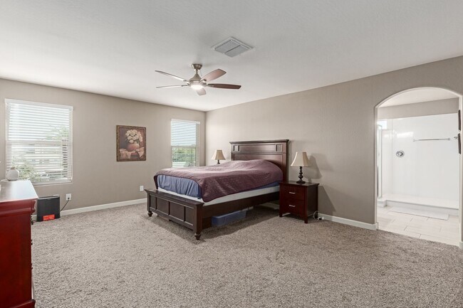 Building Photo - STUNNING 2 story home in Mesa! Plenty of s...