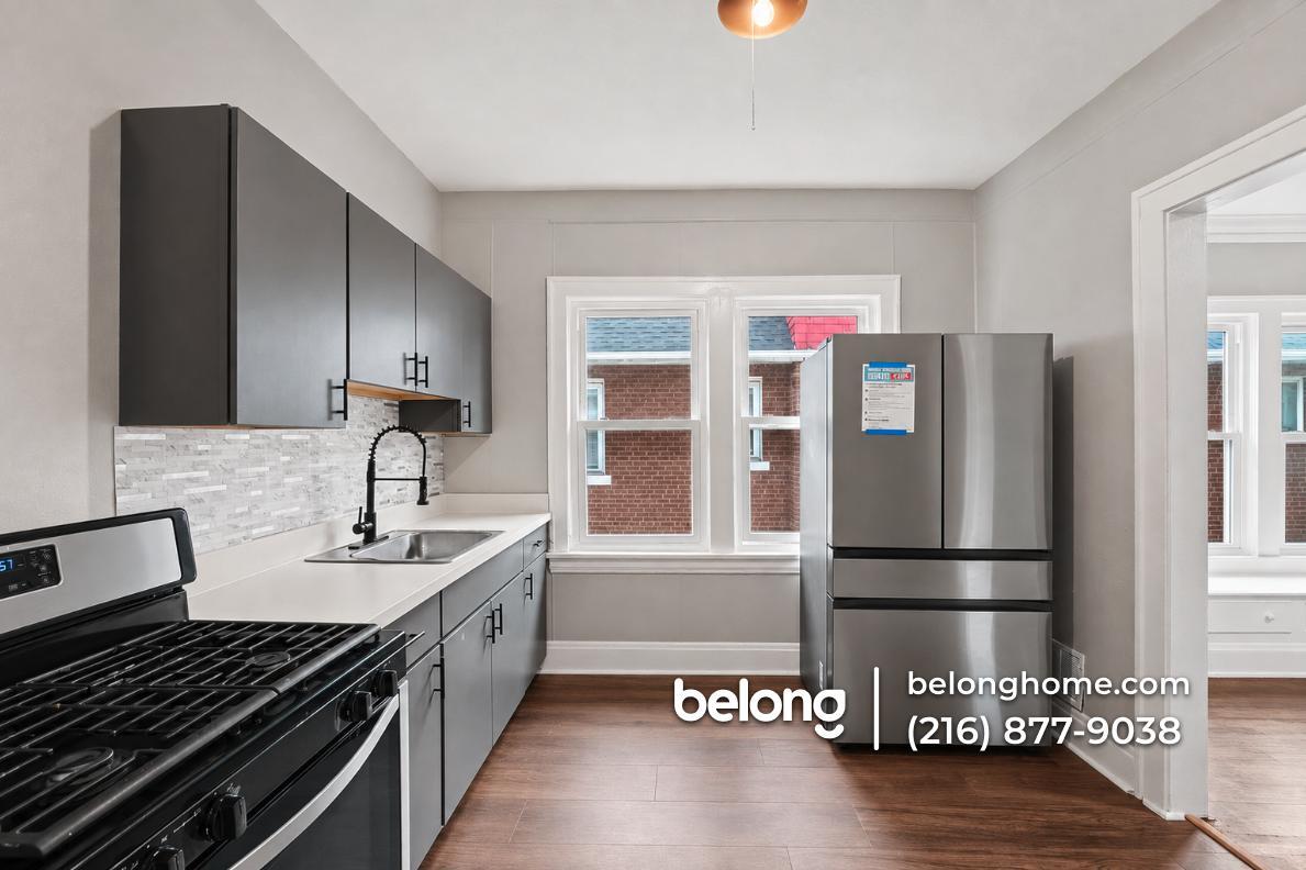 Building Photo - 3413 Beechwood Ave