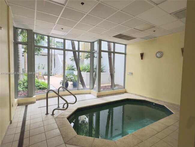 Building Photo - 1830 Radius Dr