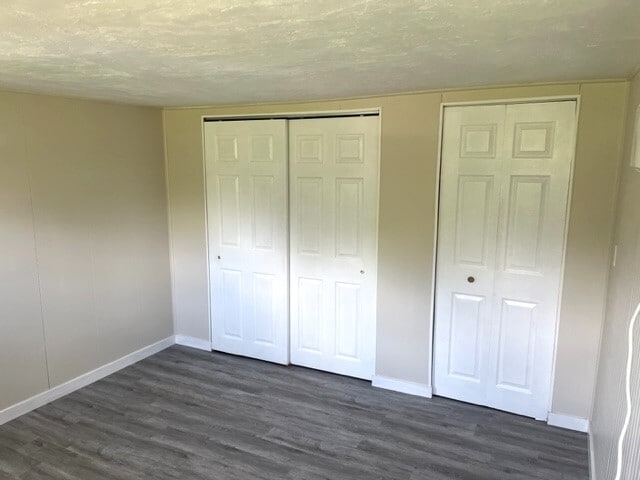 Bedroom with two closets - 2376 Case Ln
