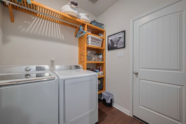 Building Photo - 308 Morning Dove Trl