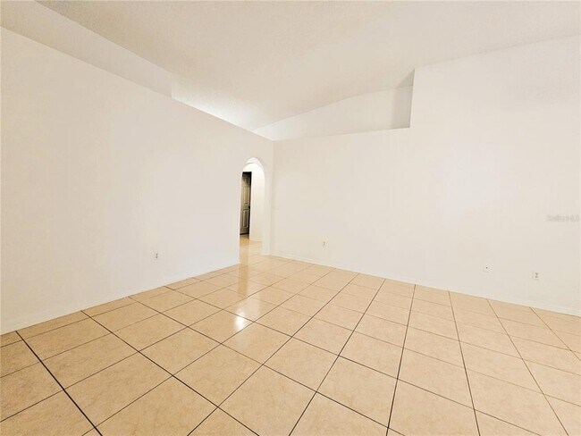 Building Photo - 921 Bristle Cone Ct