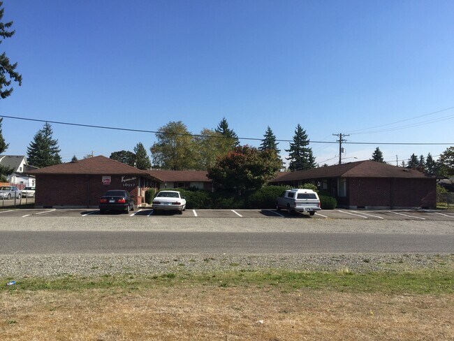 Front Parking - 10817 Kendrick St SW