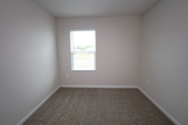 Building Photo - 6042 Bemiss Towns Dr