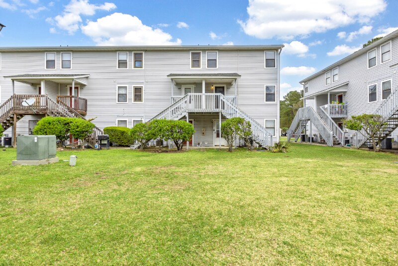 Building Photo - 801 Burcale Rd