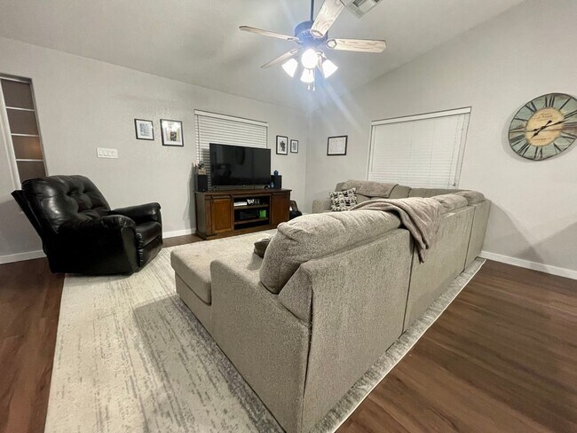 Building Photo - VILLA CHAPARRAL