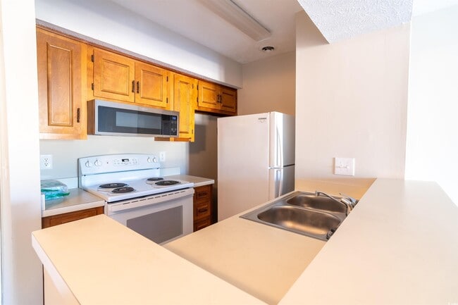 Building Photo - 4708 Cobblestone Dr