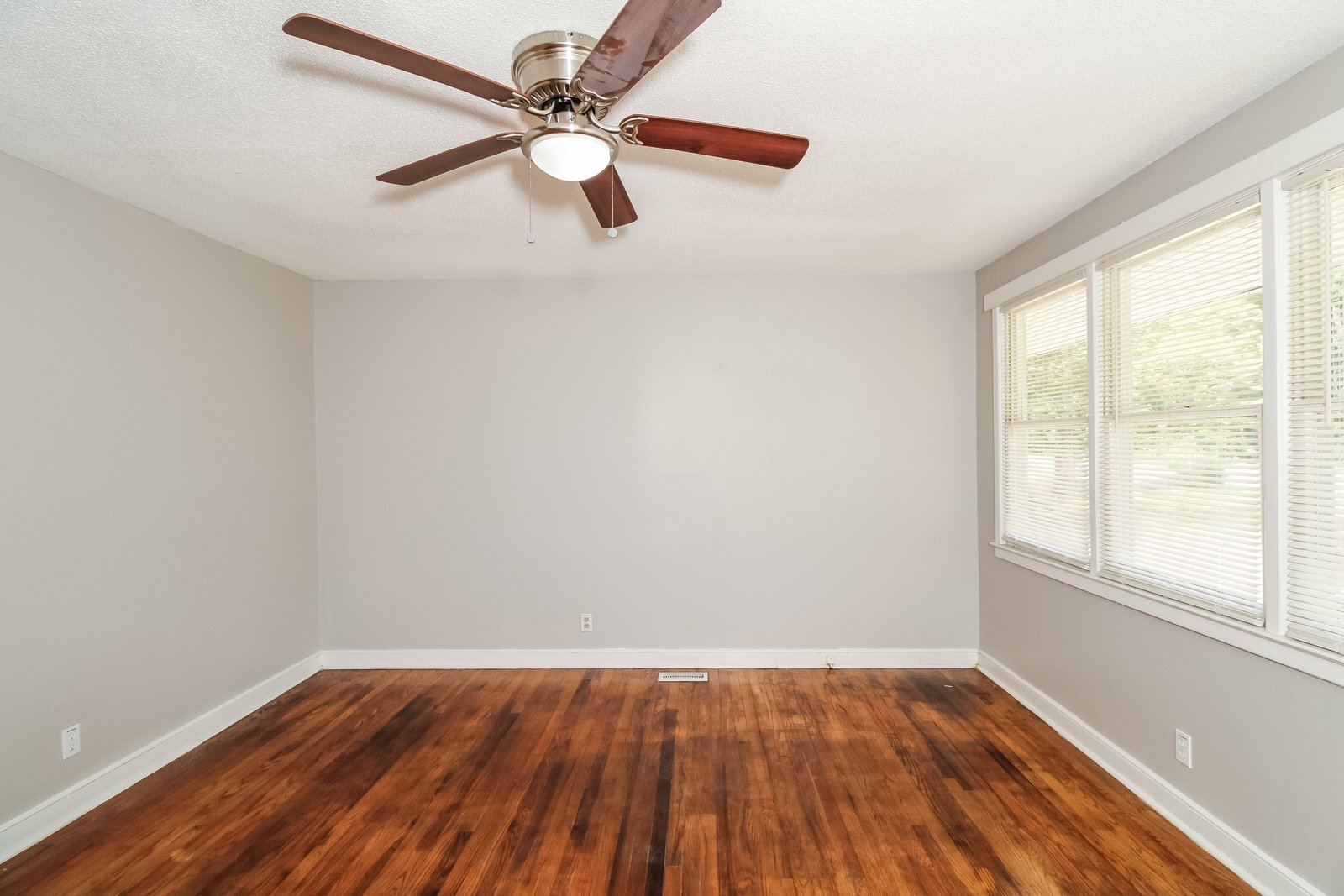 Building Photo - 883 Medfield Rd