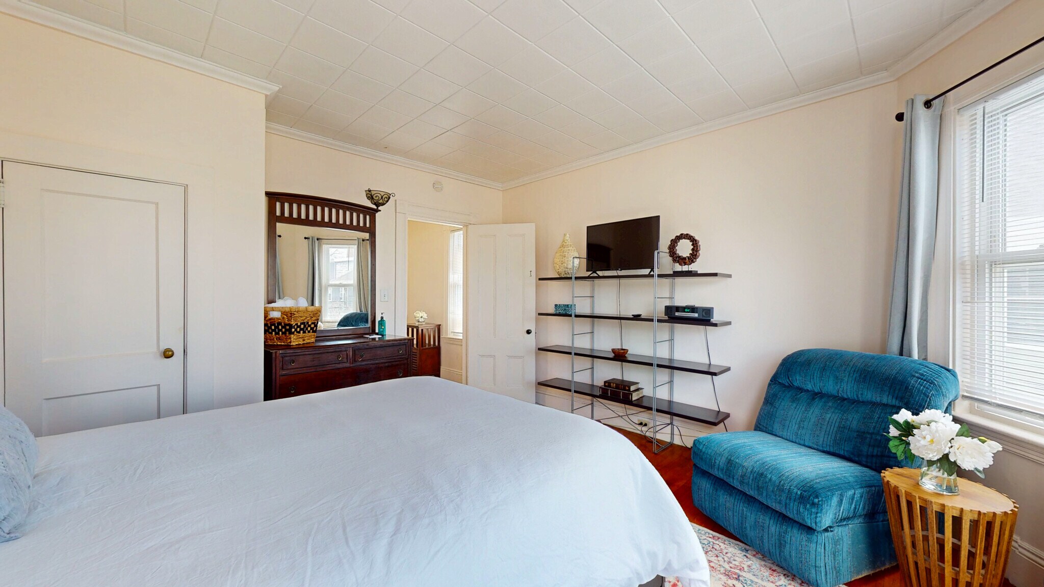 Building Photo - 27 Montgomery St