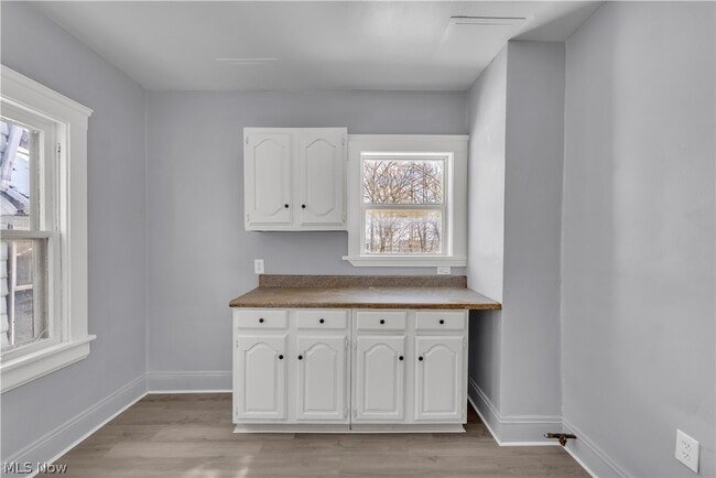 Building Photo - 3937 W 22nd St