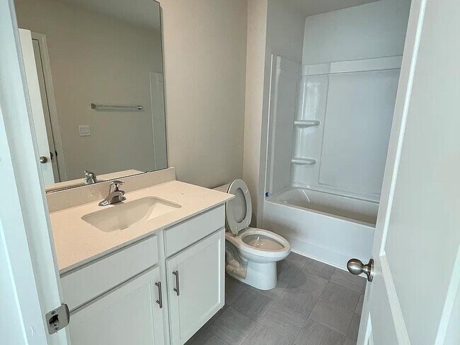 Building Photo - 1448 Amberview Ln