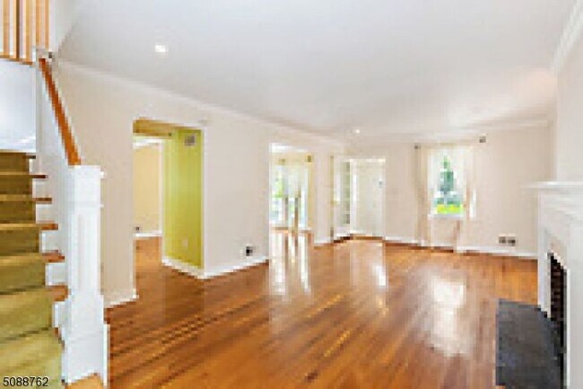 Building Photo - 210 North Ave