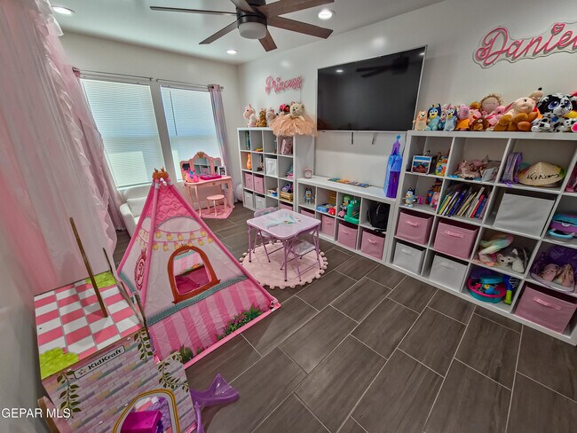 Building Photo - 7321 Cuba Dr