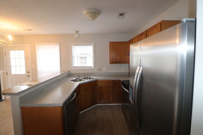 Building Photo - 3924 Mohawk Ct