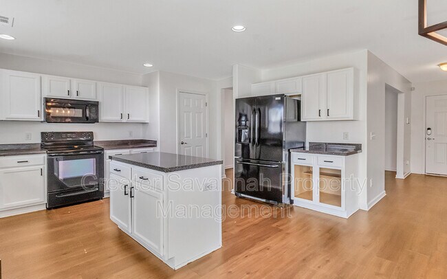 Building Photo - 40 Burnt Oak Rd