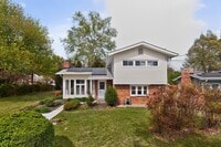 Building Photo - 2000 McAuliffe Dr