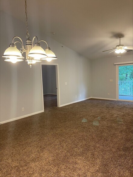 Great Room - 4854 Meadowsweet Dr