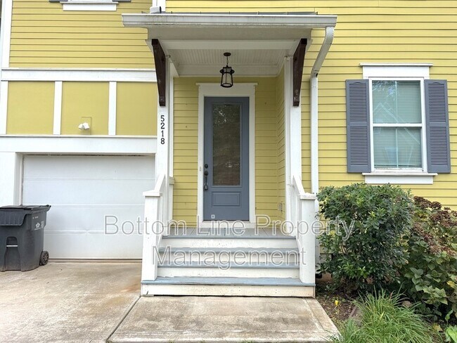 Building Photo - 5218 Kelly St
