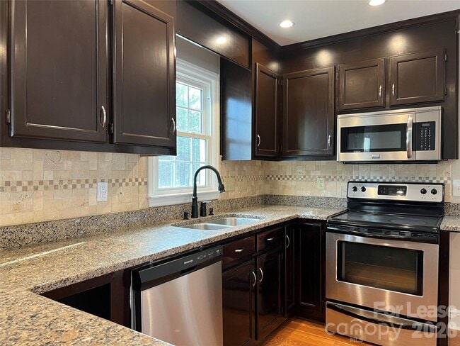 Building Photo - 8010 Silver Maple Ln