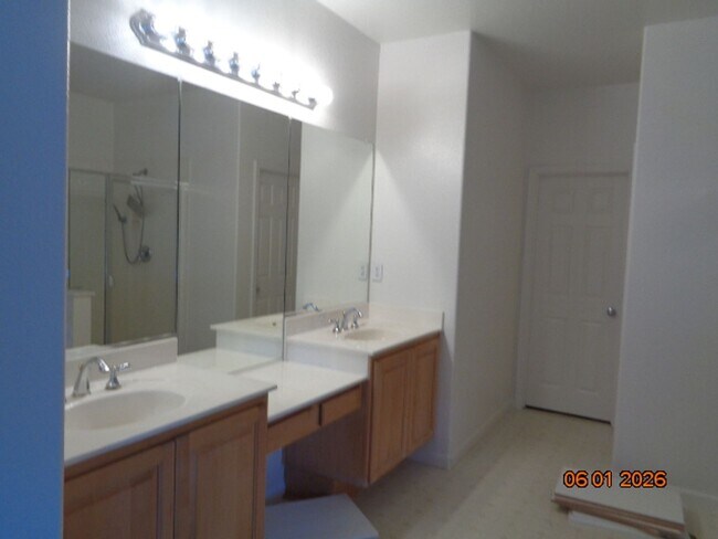 Building Photo - 2429 Flatley Cir