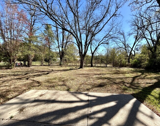 Building Photo - 140 VZ County Rd 2153