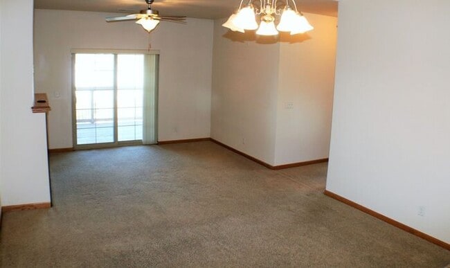 Building Photo - $1,325 | 2 Bedroom, 2 Bathroom Condo | Pet Friendly* | Sublease* | Available for July 1st, 2026 M...