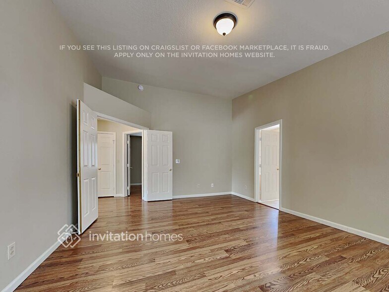 Building Photo - 8021 Festivity Cir