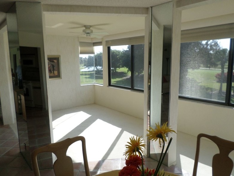 Building Photo - 4770 Fountains Dr S