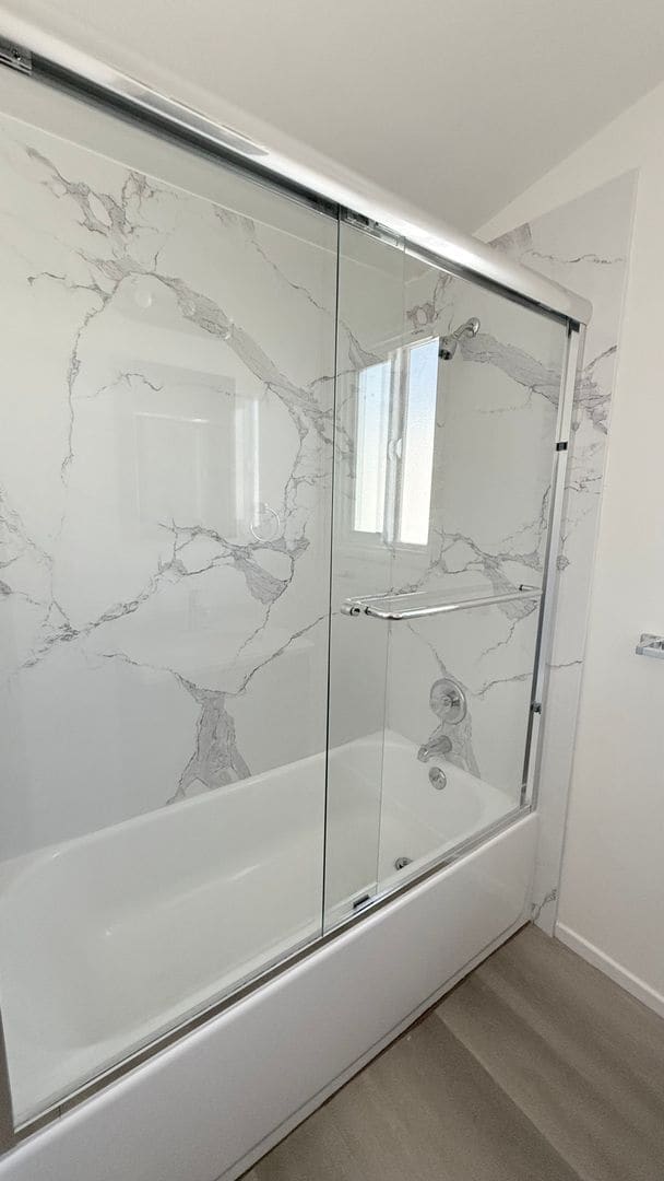 Building Photo - 922 Fargo Ave