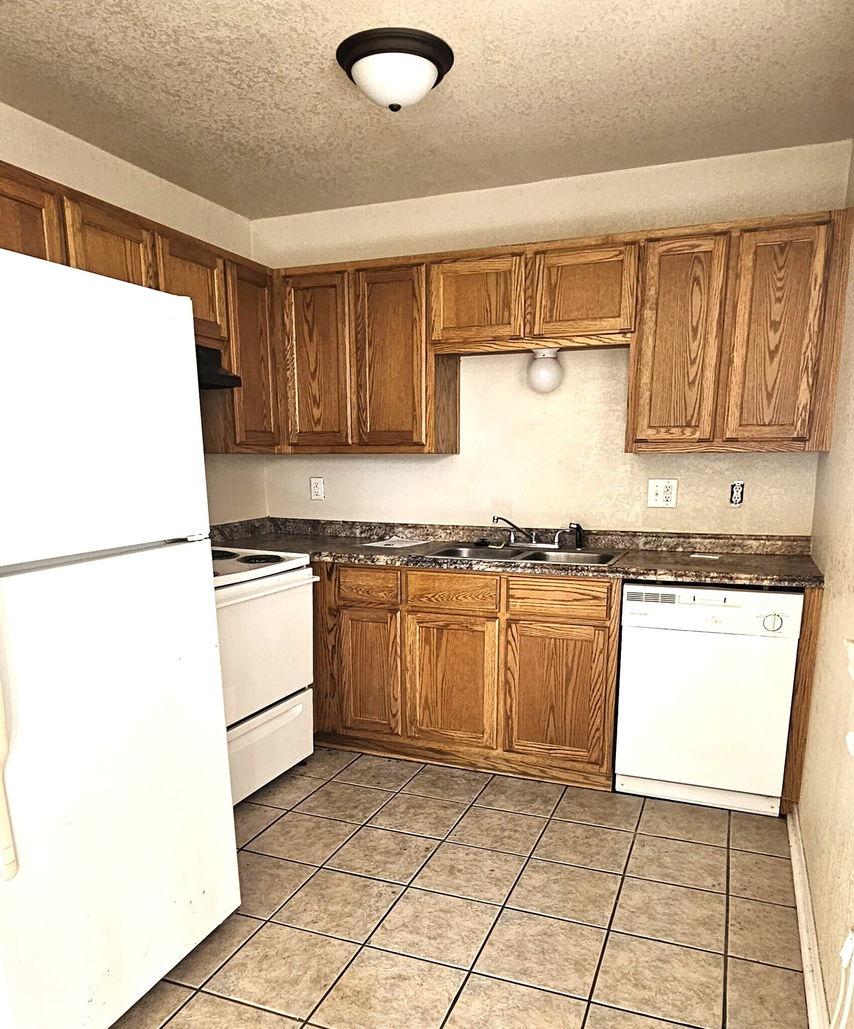 Building Photo - 607 N 20th St