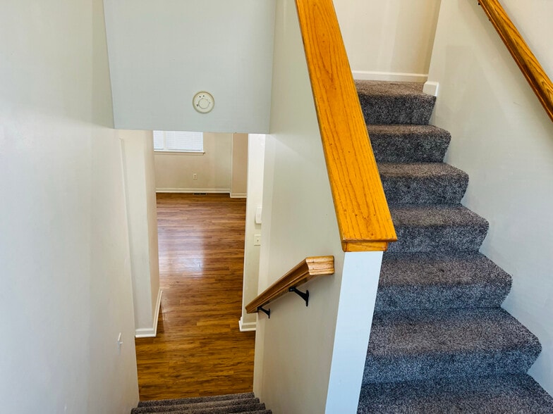 Building Photo - 4557 Butler Ave