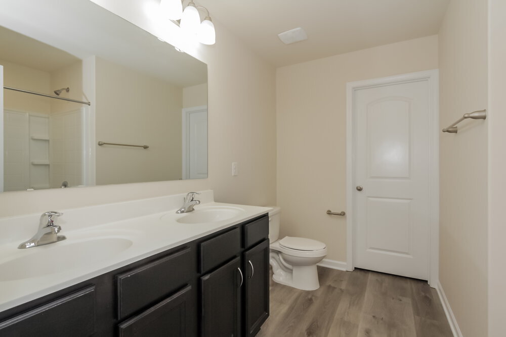 Building Photo - 7810 Shadow Lawn Rd