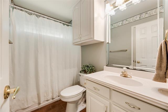 Building Photo - 8911 Hickory Hill Dr
