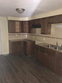 Building Photo - 6238 E 10th St