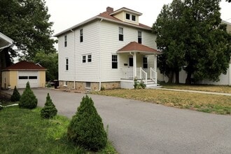 Building Photo - 11 Elinor Rd