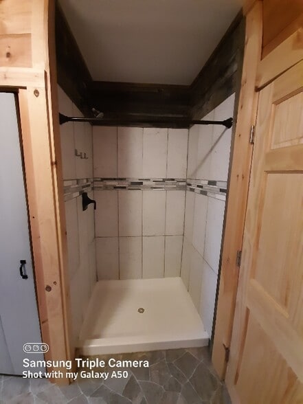 Building Photo - 1 Summerhaven Rd