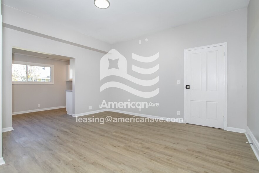 Building Photo - 211#1 East Southern Avenue, 41015; #724645 - 724645