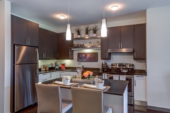 Finer touches in this kitchen including open shelving - Alister Deco