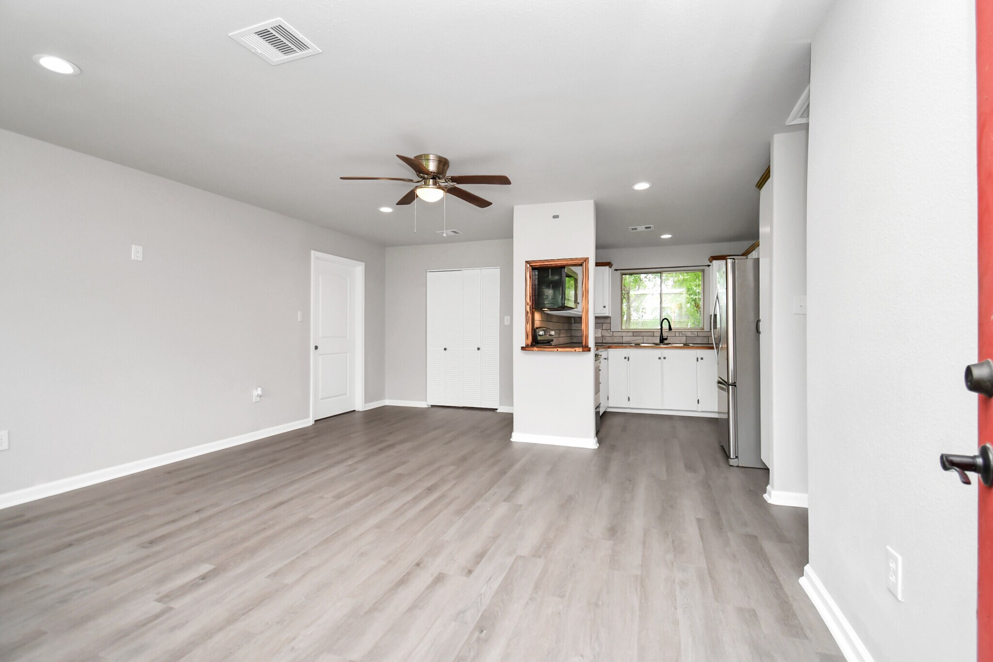Building Photo - 210 Prune St