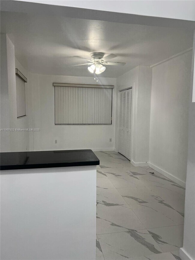 Building Photo - 9920 SW 32nd St