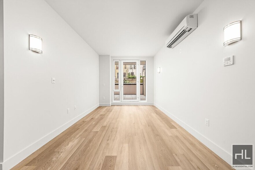 Primary Photo - BRUCKNER BOULEVARD