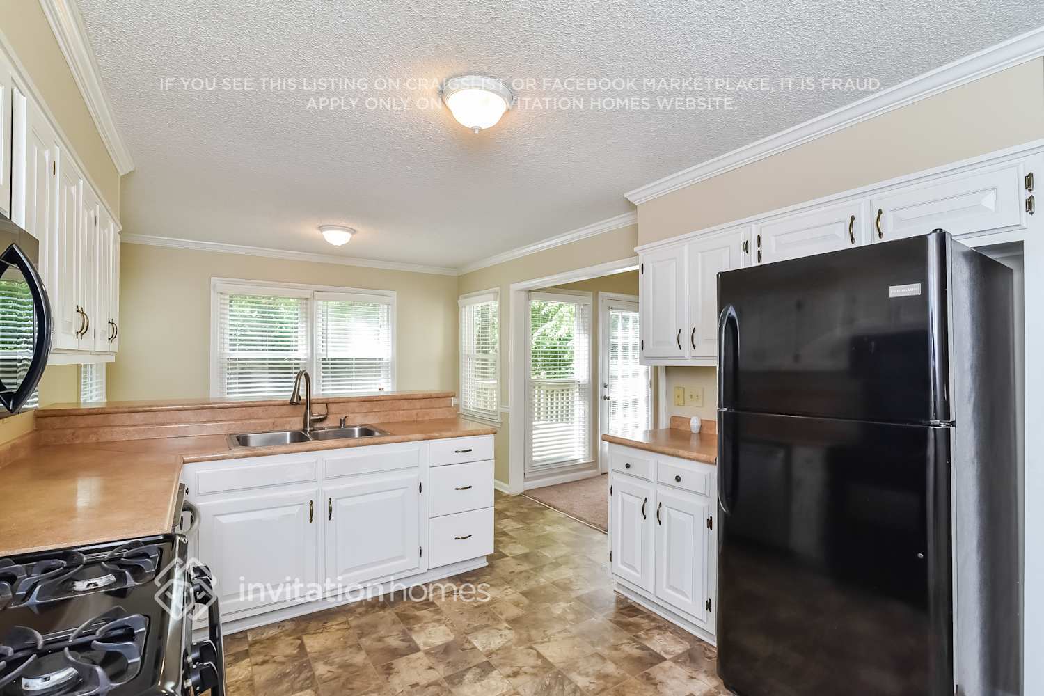 Building Photo - 5024 Logans Run