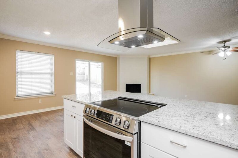 Building Photo - 5415 Vermillion Trail