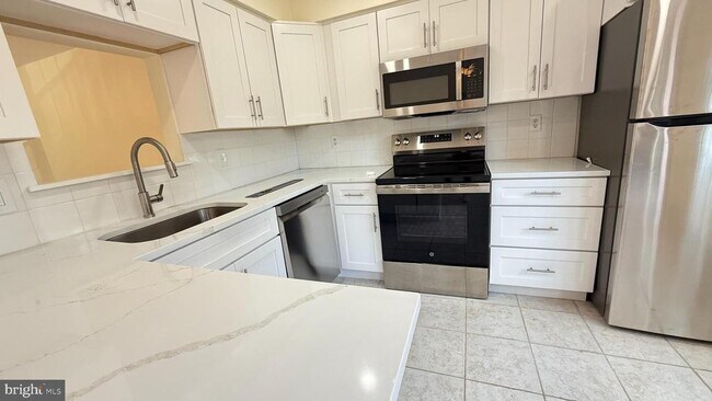 Building Photo - 3339 Beaverwood Ln