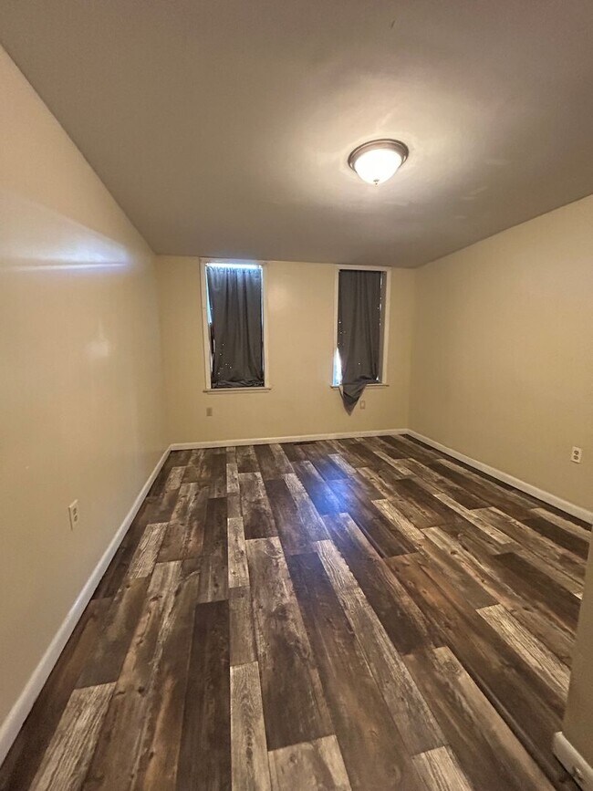 Building Photo - 52 N 18th St