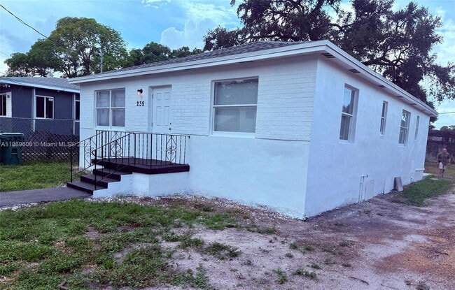 Building Photo - 235 NW 53rd St